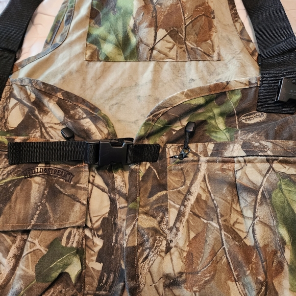 Field & Stream Realtree Camoflauge Turkey Vest, Size M/L - Picture 4 of 7